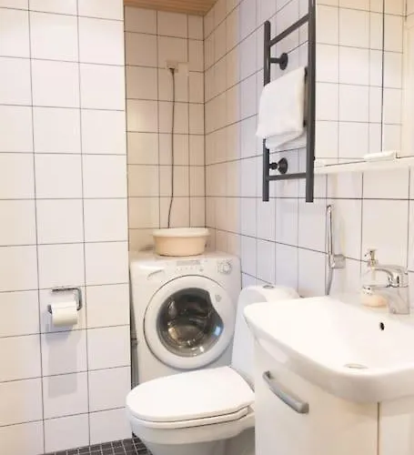 Lejlighed Freedom, Peace And Good Connections In Meilahti! *